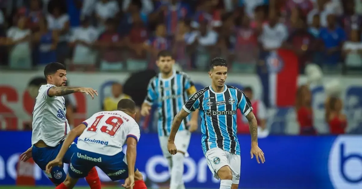 Grêmio Vence Bahia em Jogo Polêmico do Brasileirão: Análise e Próximos Passos