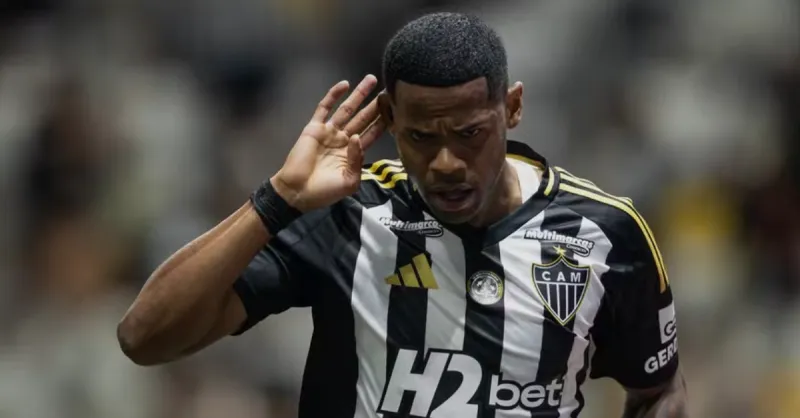 Bahia negocia empréstimo de Júnior Santos, atacante do Atlético-MG, para reforçar o ataque tricolor.